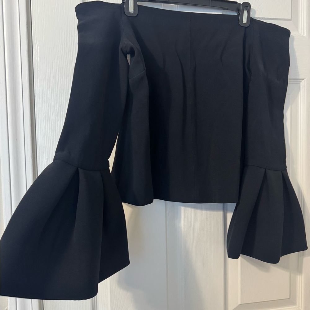 Alexis Black and Cream Ribbed Neckline Top